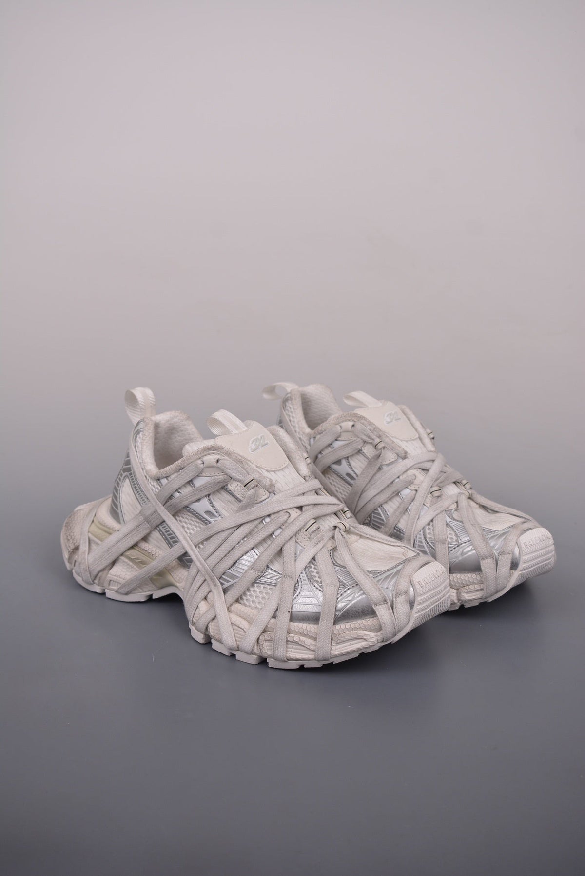 Balenciaga 3XL Lace-Up Trendy Running Shoes – White Distressed Version