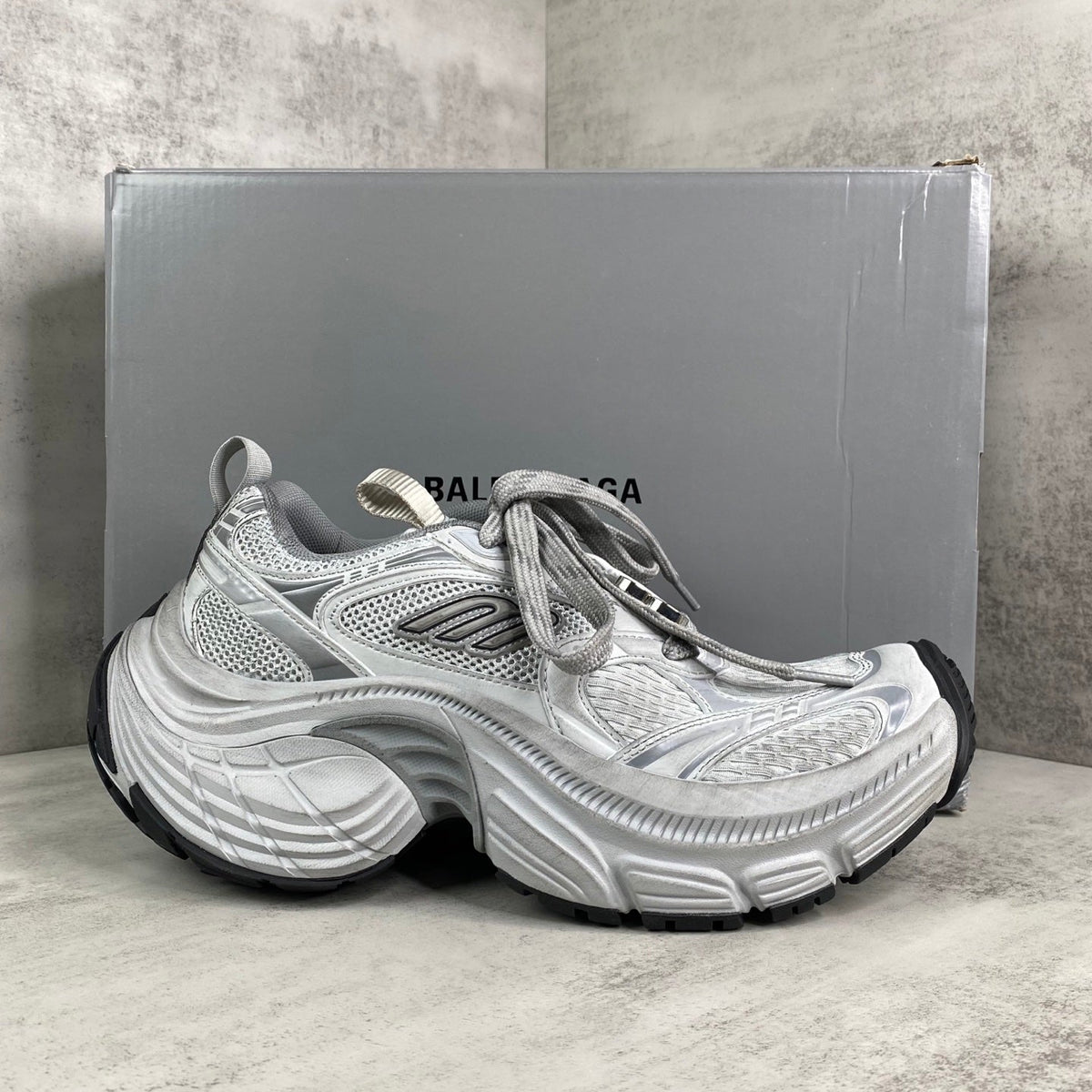 Balenciaga 10XL Sneakers Grey