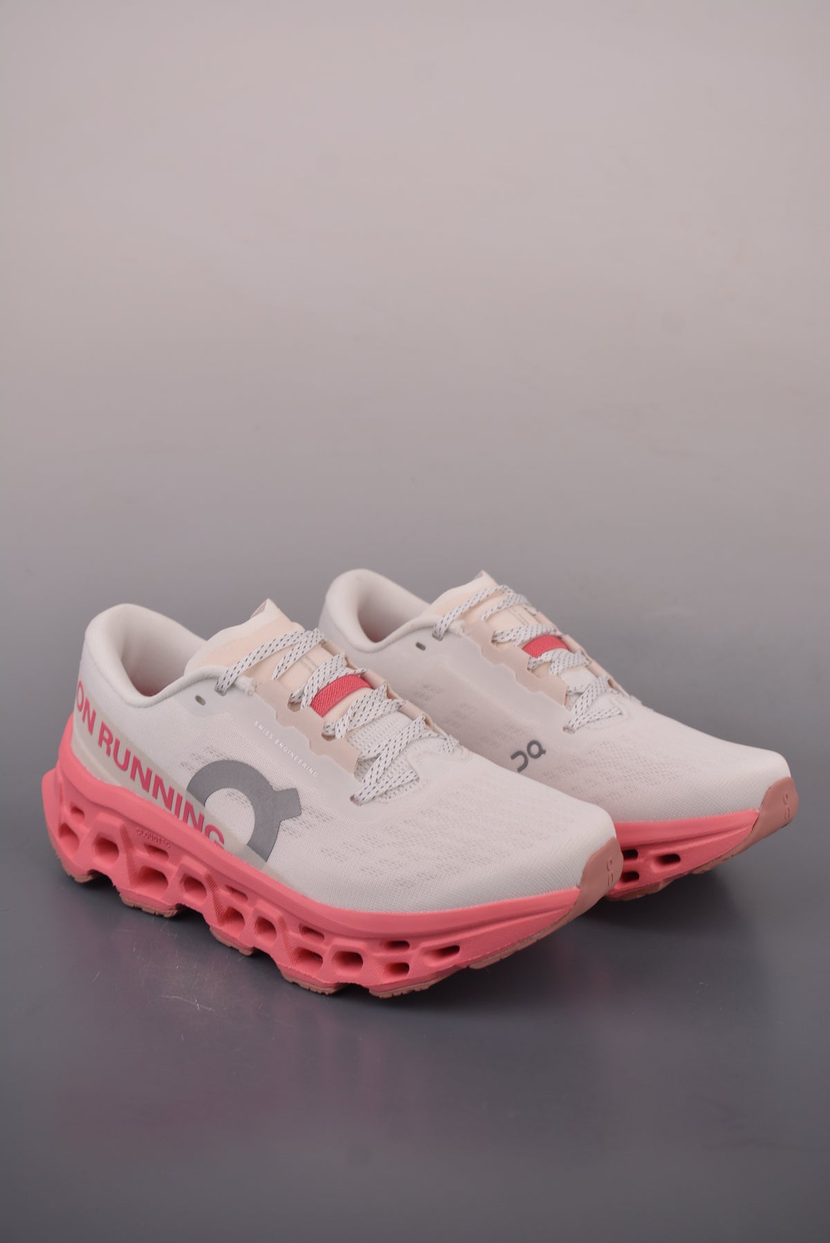 On Cloudmonster 3 "Ivory / Camellia"